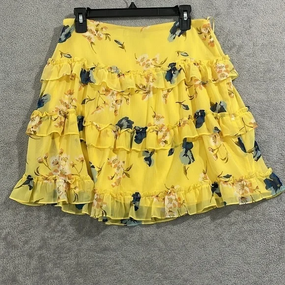 NEW Lauren Ralph Lauren Womens 8 Ruffled Mini skirt Yellow H695 - Picture 4 of 9